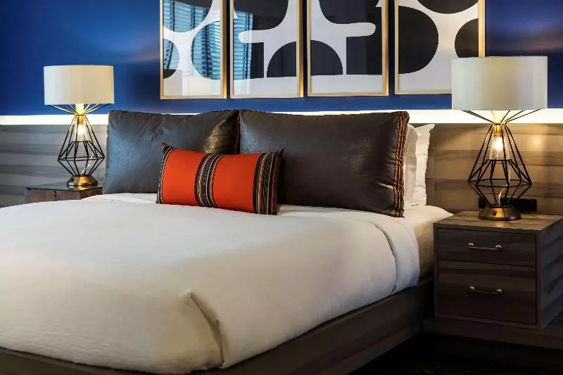 اتاق لوکس, The Royal Sonesta Washington Dc Dupont Circle