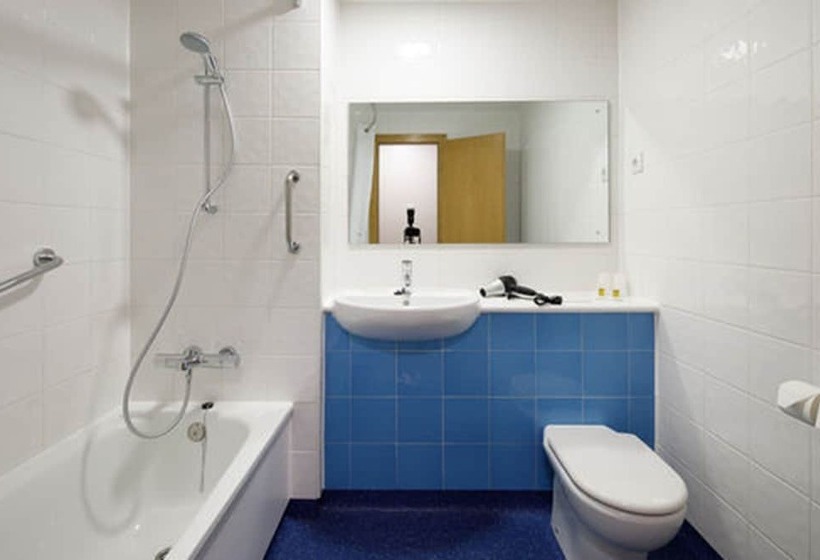 اتاق استاندارد, Travelodge Barcelona Fira