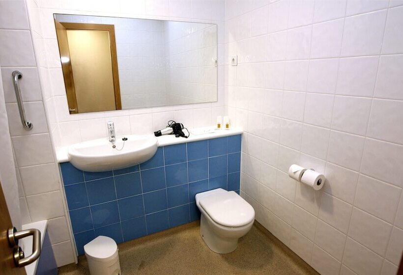 Номер Стандарт, Travelodge Barcelona Fira