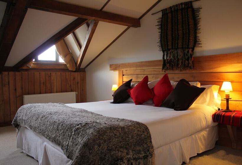 חדר בסיסי, Weskar Lodge