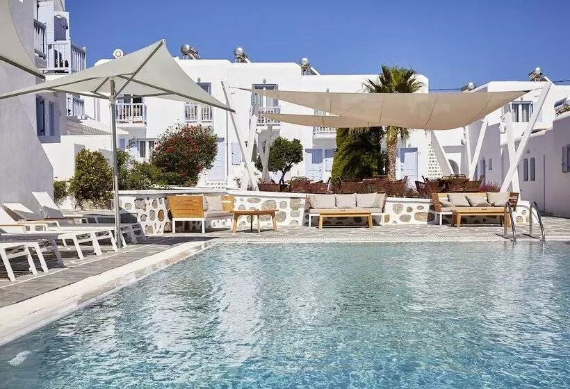اتاق استاندارد با چشم‌انداز استخر, Aeolos Resort