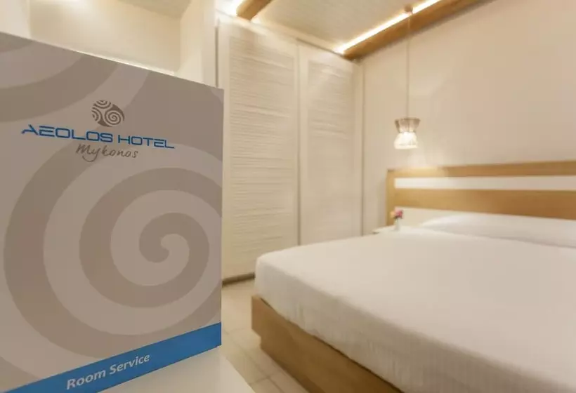 اتاق استاندارد با چشم‌انداز استخر, Aeolos Resort