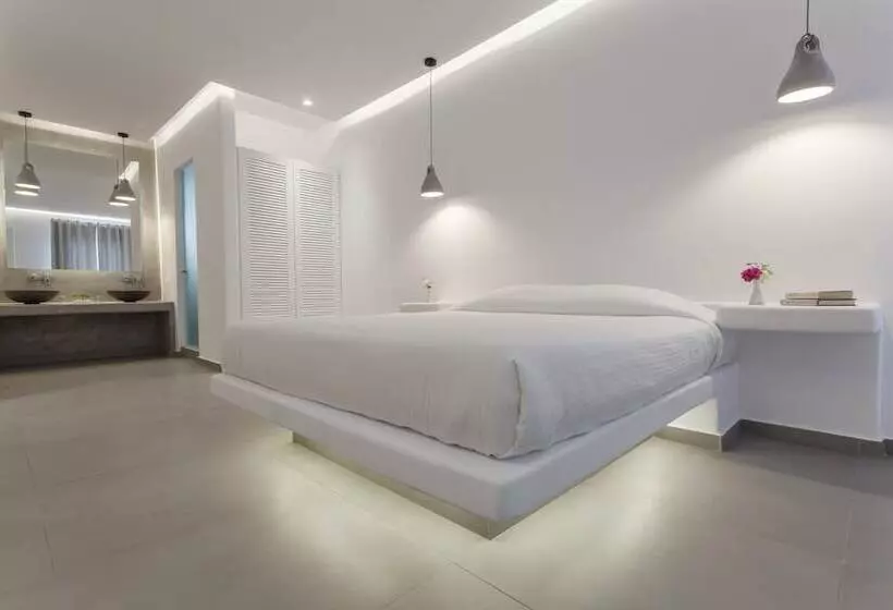 سوییت با چشم‌انداز باغ, Aeolos Resort