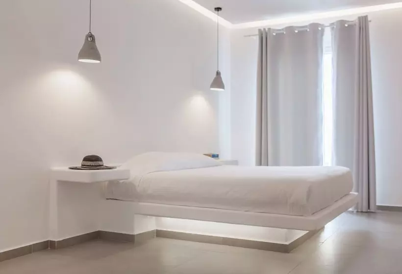 سوییت با چشم‌انداز باغ, Aeolos Resort