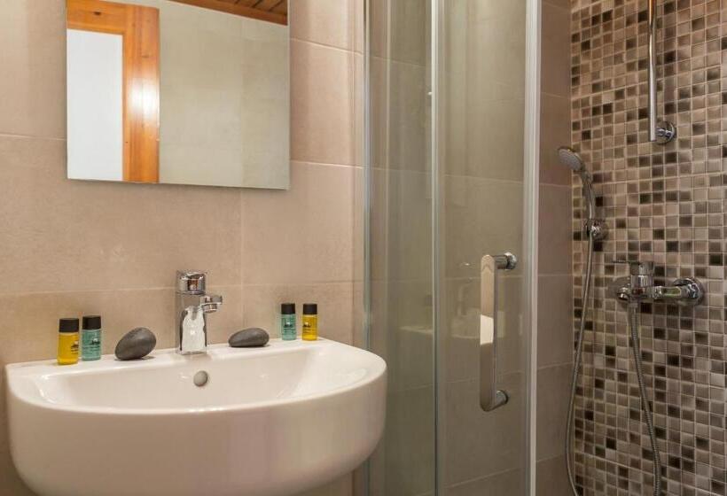 침실 1개 바다 전망 아파트, Akti