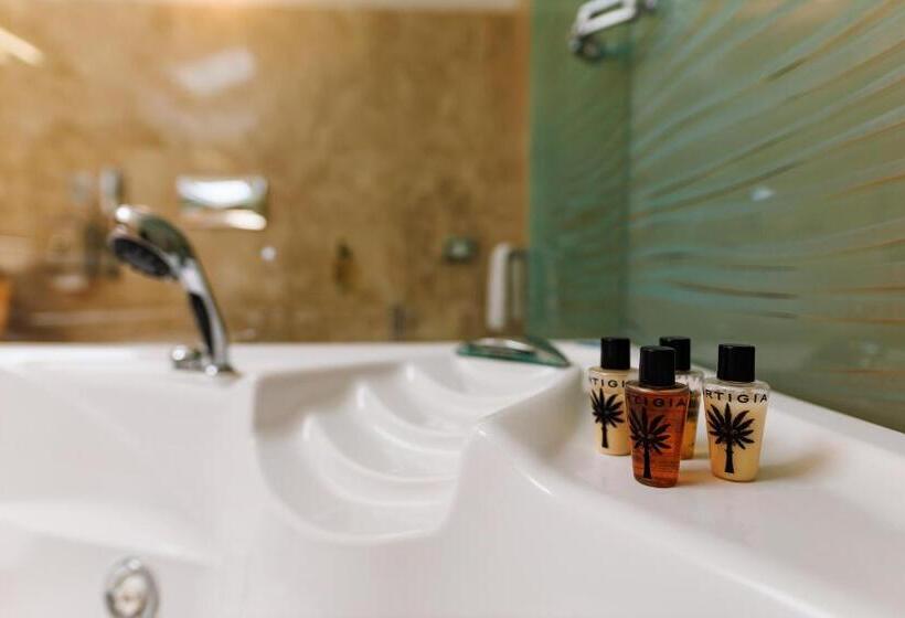 套房, Alberi del Paradiso