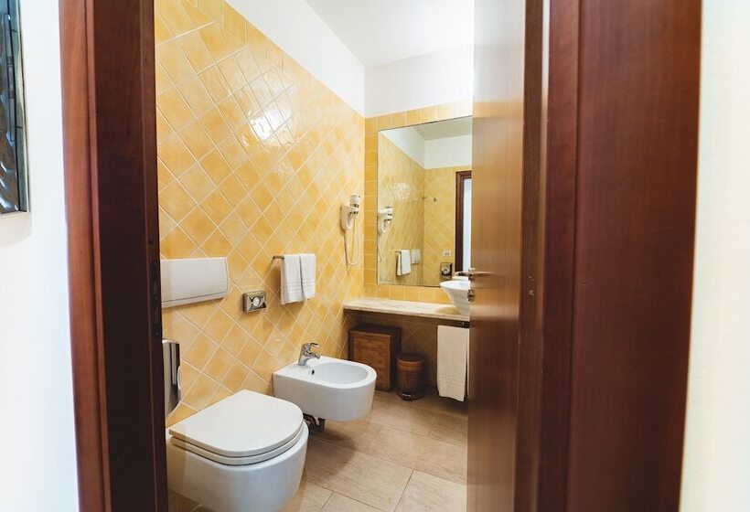 Prestige Room Sea View, Alberi del Paradiso