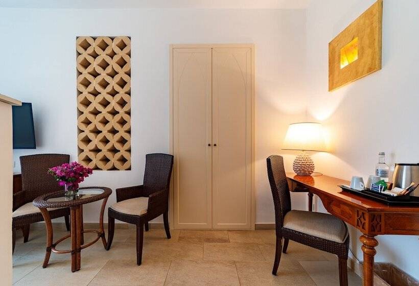 Prestige Room Sea View, Alberi del Paradiso