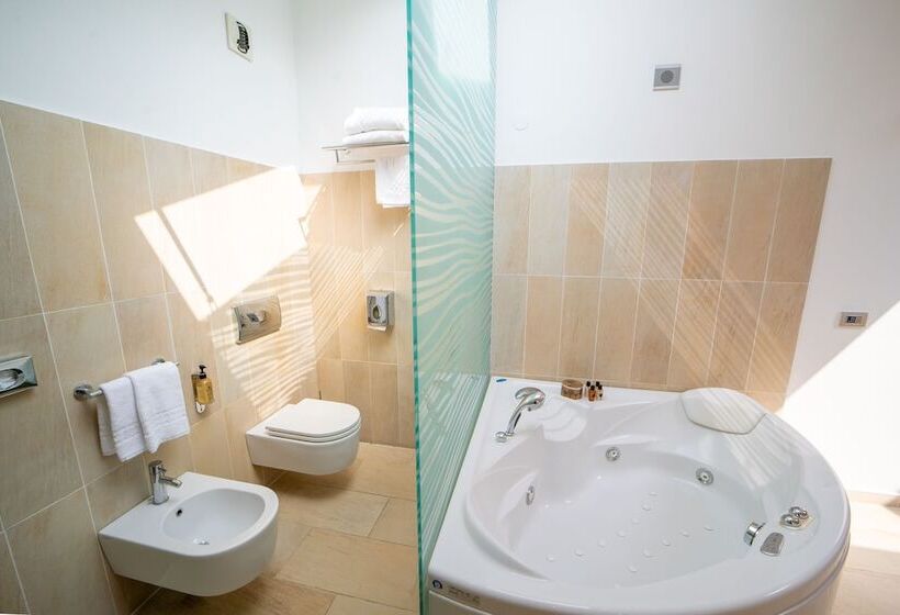 行政套房, Alberi del Paradiso