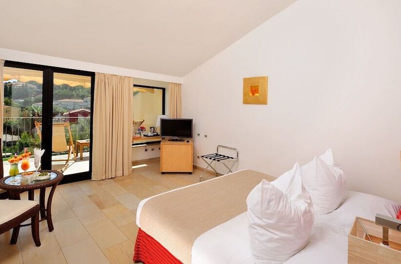 Triple Room Sea View, Alberi del Paradiso
