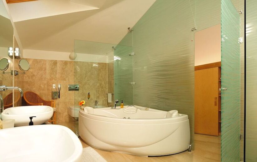 套房, Alberi del Paradiso