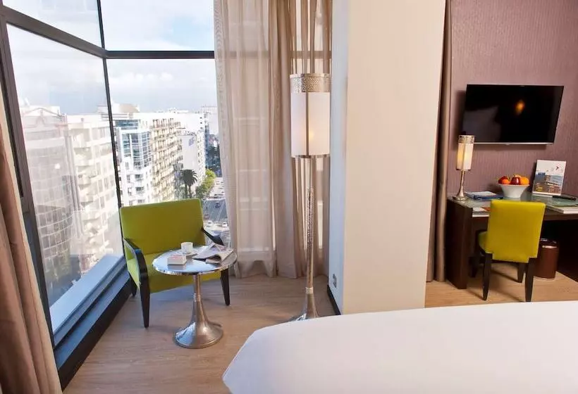 سوییت جونیور, Barceló Casablanca