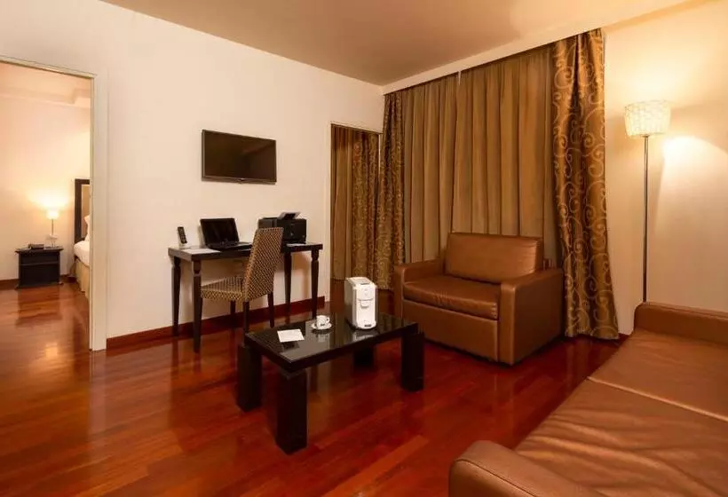 スイート（家族用）, Crowne Plaza Venice East, An Ihg