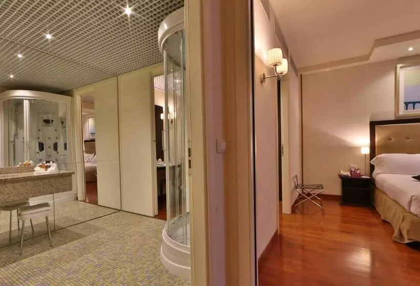 スイート（家族用）, Crowne Plaza Venice East, An Ihg