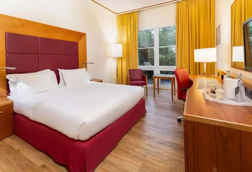 身障者適用スタンダードルーム, Crowne Plaza Venice East, An Ihg