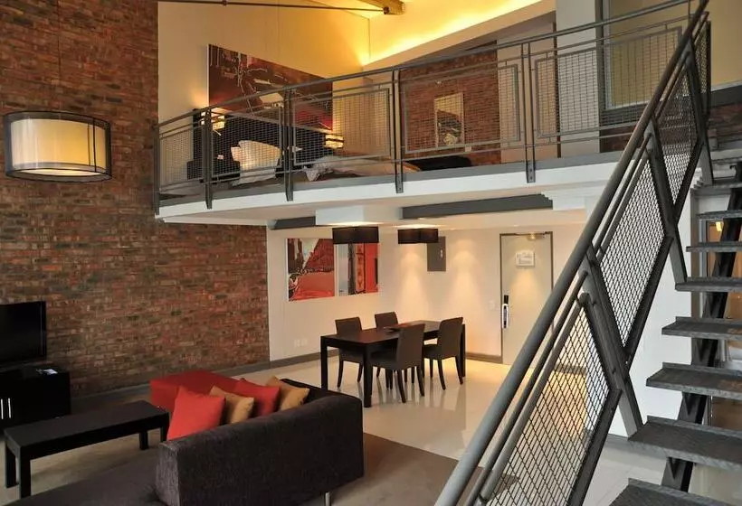 Standard Room, Garden Court Victoria Junction
