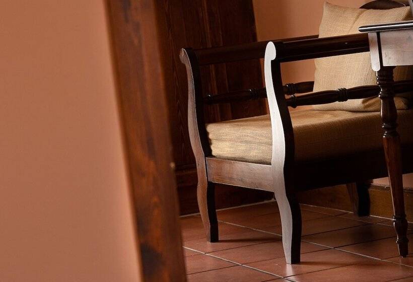 سوییت خانوادگی, Golden View