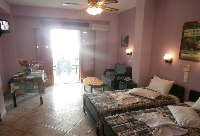 استودیوی استاندارد با چشم‌انداز دریا, Haravgi