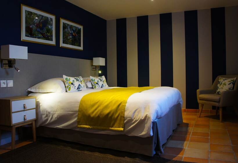 Люкс, Les Suites Domaine De Crécy