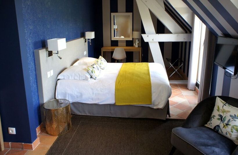 Полулюкс, Les Suites Domaine De Crécy