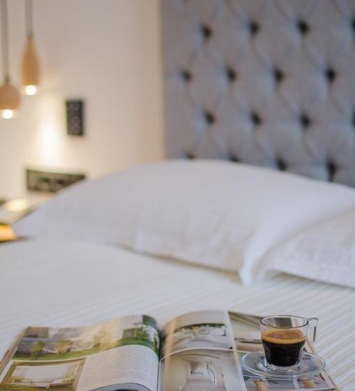 اتاق استاندارد یک نفره, Lofos Village