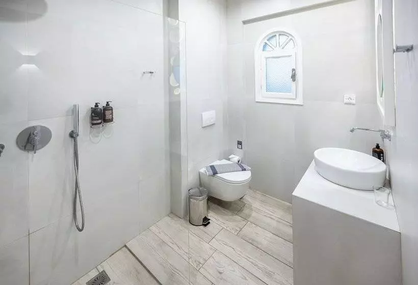 سوییت جونیور, Smy Mediterranean White Santorini