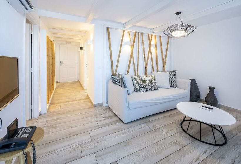 جناح, Smy Mediterranean White Santorini