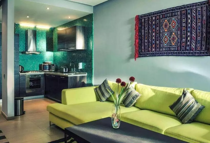 استودیوی استاندارد, Mercure Nador Rif