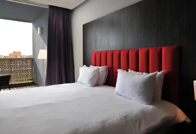 استودیوی استاندارد, Mercure Nador Rif