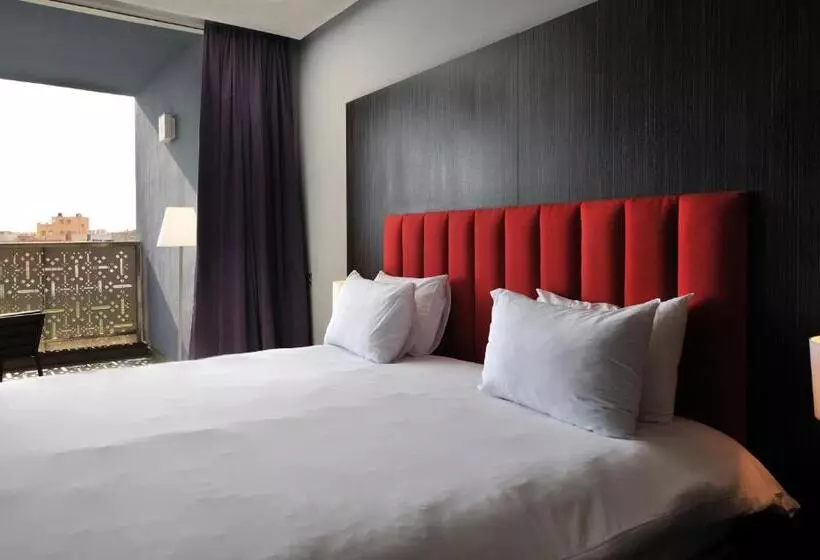 استودیوی استاندارد, Mercure Nador Rif