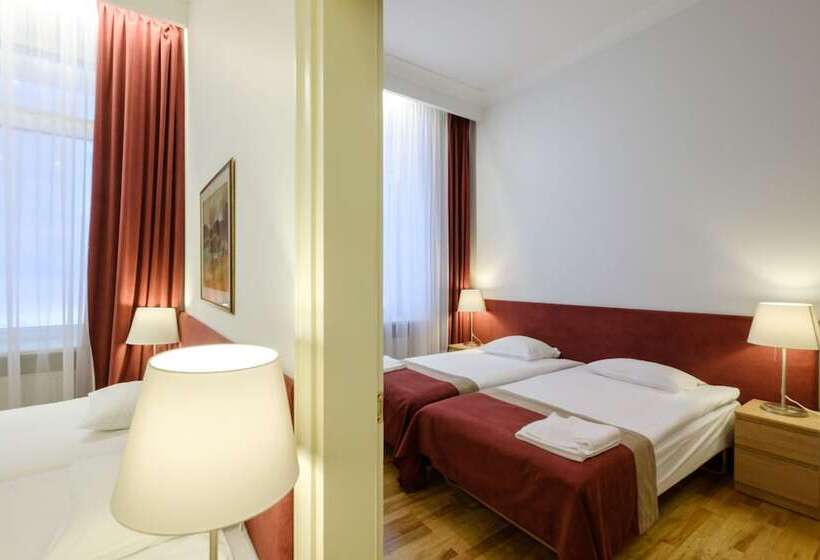 اتاق استاندارد چهار تخته, Metropolis