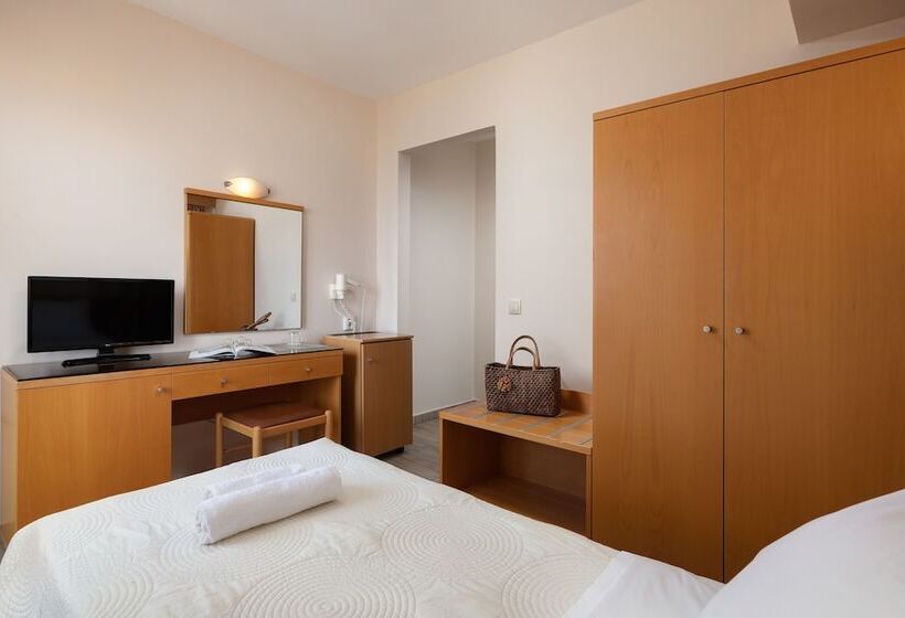 חדר סטנדרט יחיד, Nafsika