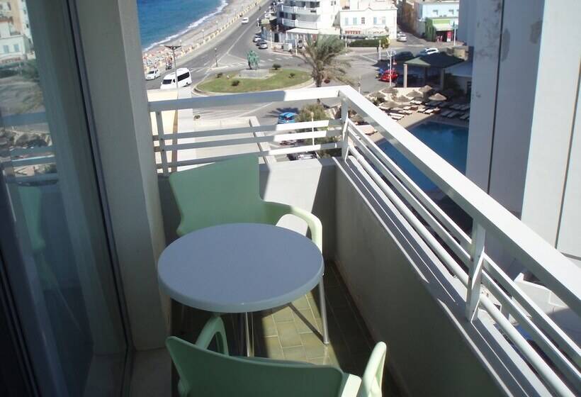 חדר סטנדרט, Nafsika