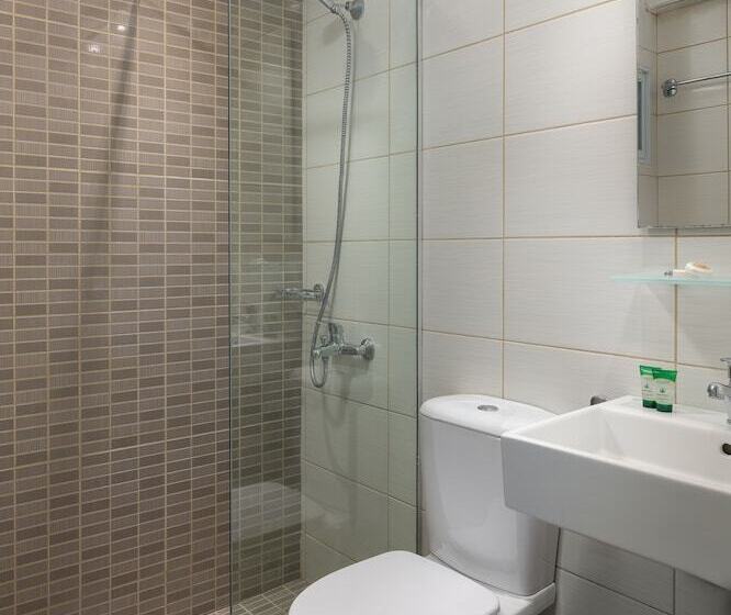 חדר סטנדרט, Nafsika