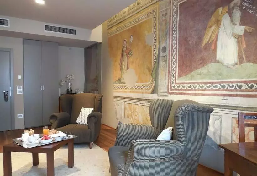 سوییت, Palazzo Ai Capitani