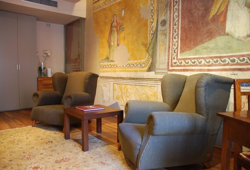 סוויטה, Palazzo Ai Capitani