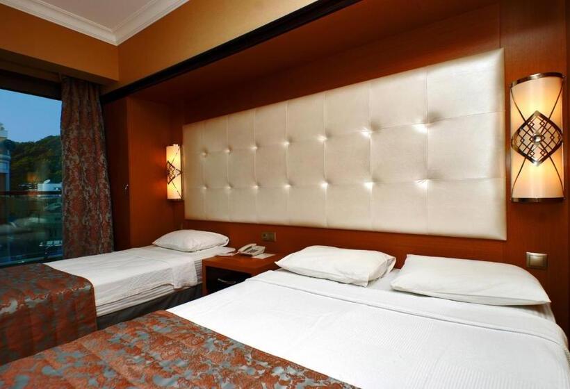 غرفة قياسية إطلالة جانبية علي البحر, Pasa Beach Hotel   All Inclusive