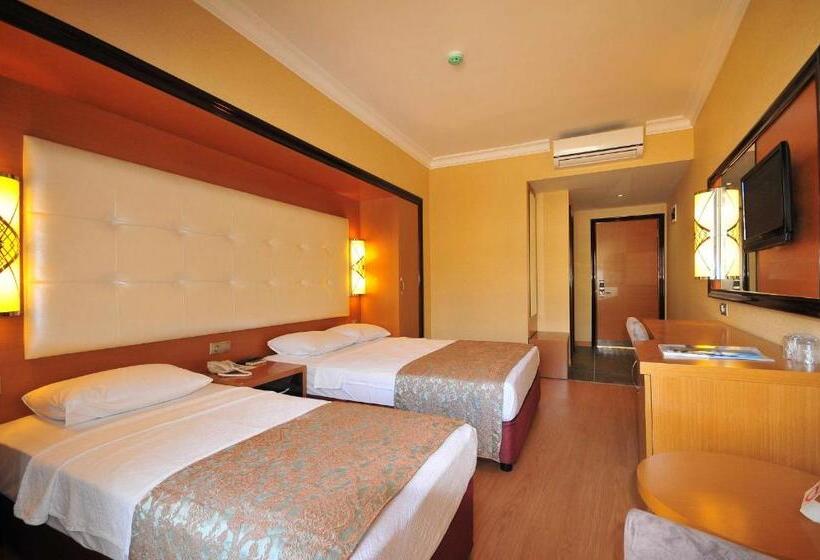 غرفة قياسية إطلالة جانبية علي البحر, Pasa Beach Hotel   All Inclusive