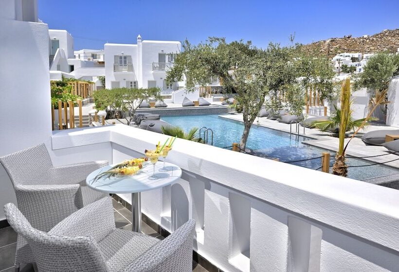 スーペリアールーム, Petinos