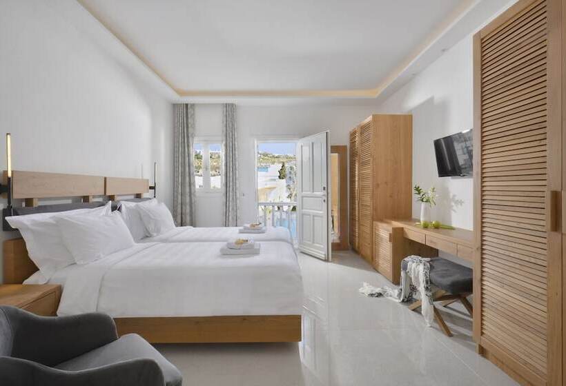 スーペリアールーム, Petinos