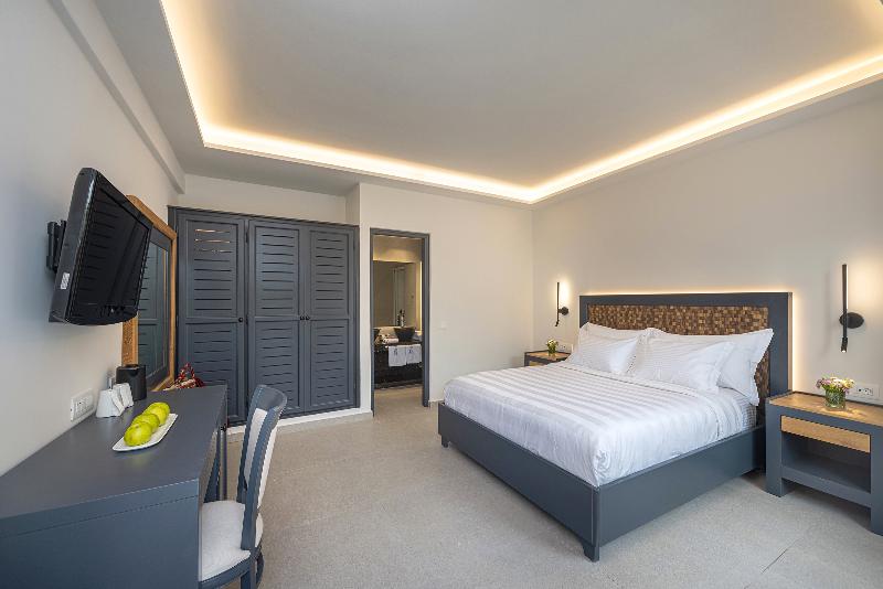 スタンダードルーム, Petinos