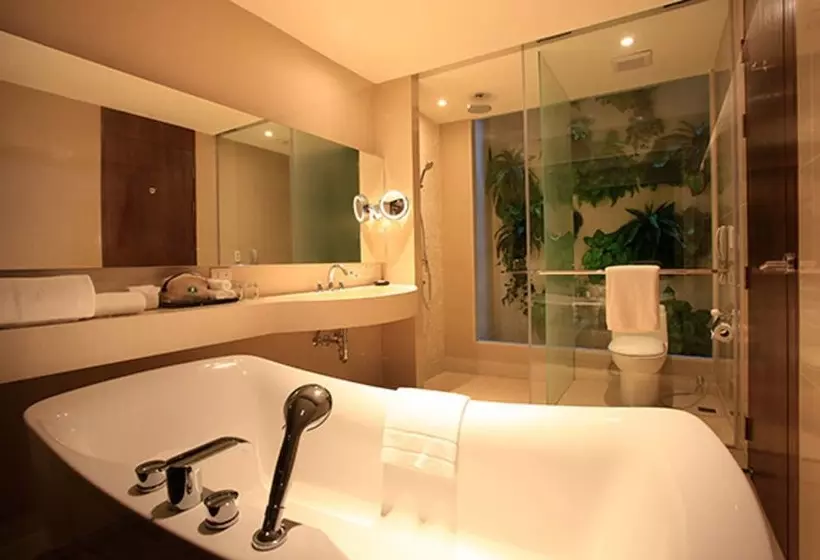 اتاق لوکس, Phuket Graceland Resort and Spa