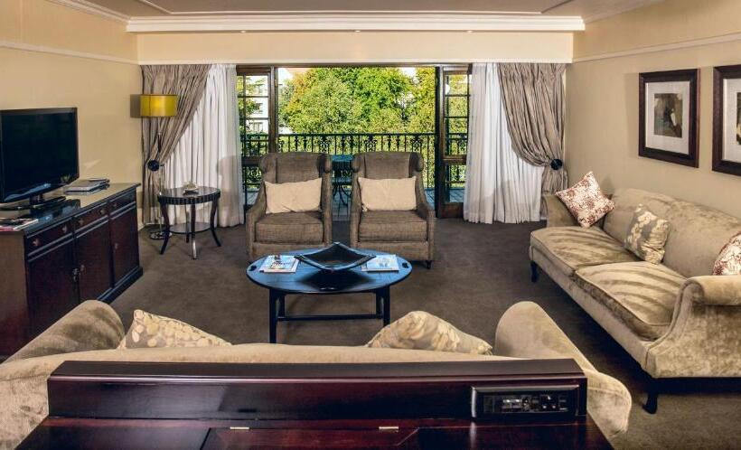 Люкс Кровать Кинг, Southern Sun Bloemfontein