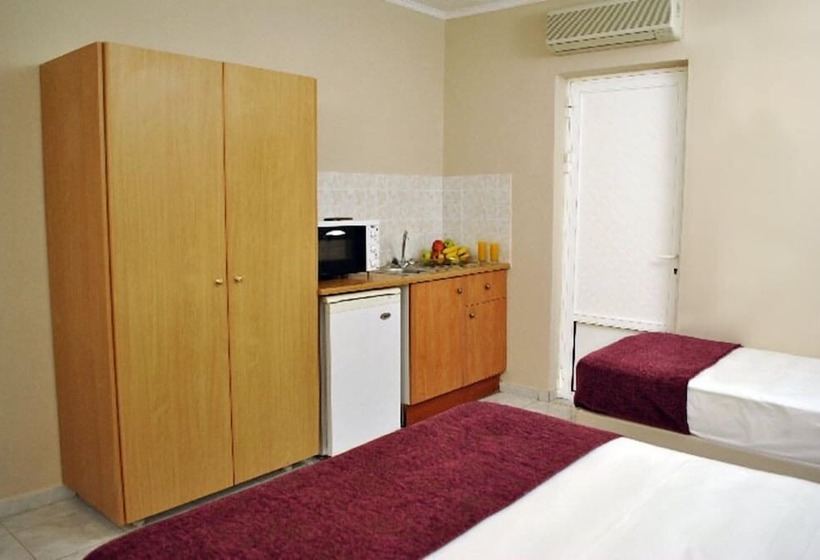 Семейный Номер, Plessas Palace