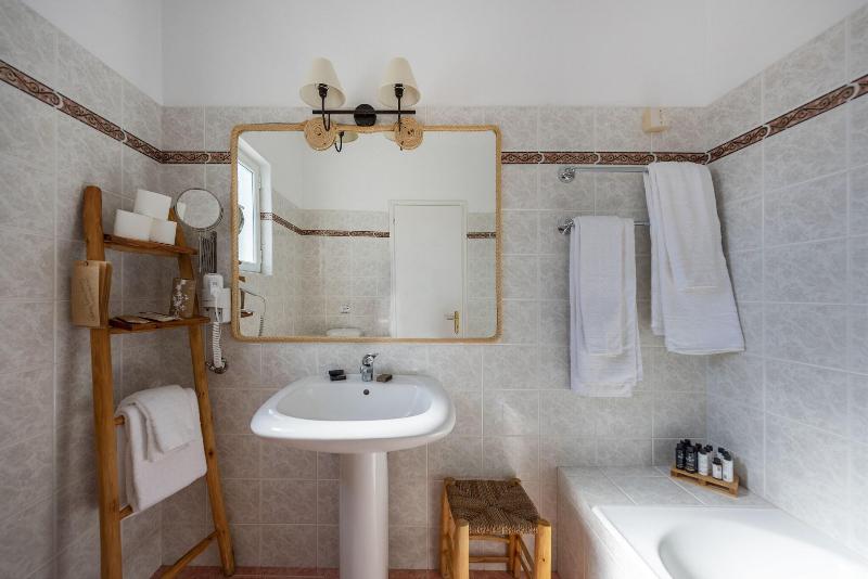 غرفة قياسية, Parosland