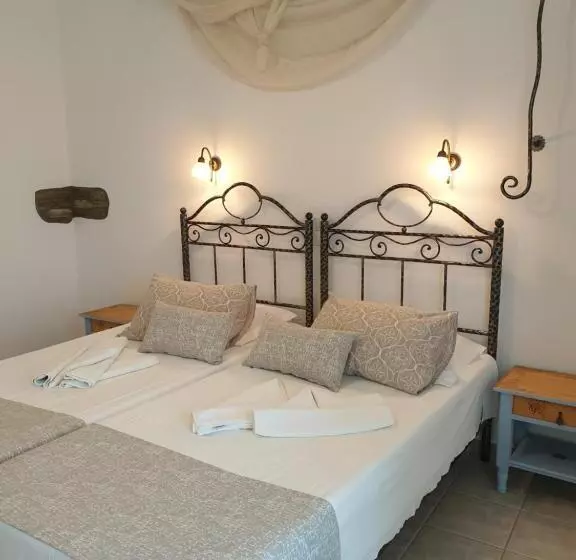 オーシャンビュースタンダードルームバルコニー付き, Sifnos Hotel Benaki