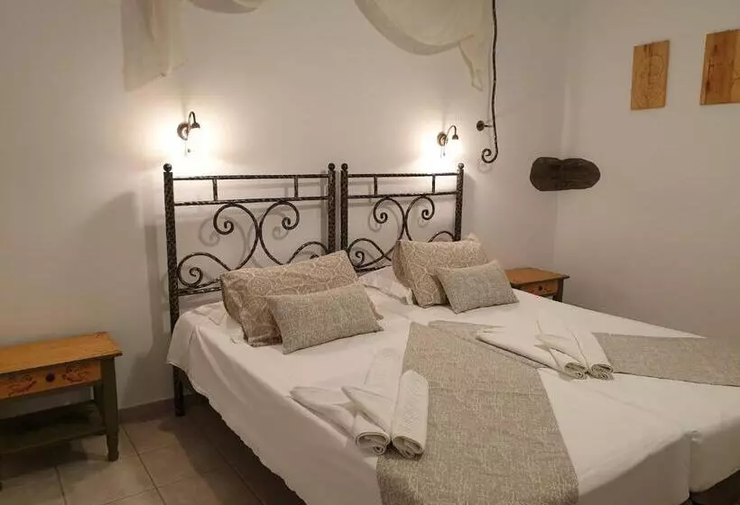 オーシャンビュースタンダードルームバルコニー付き, Sifnos Hotel Benaki