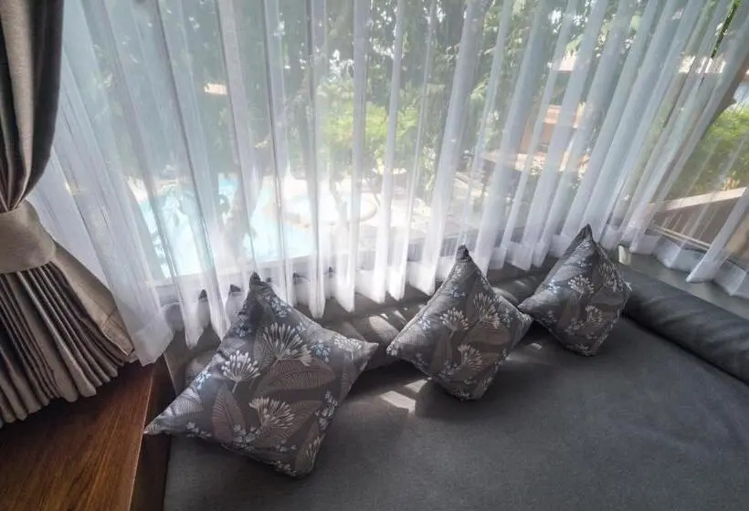 Perhehuone, Aonang Princeville Villa Resort & Spa   Gha Wellhotel Halal Certified, Krabi, Thailand