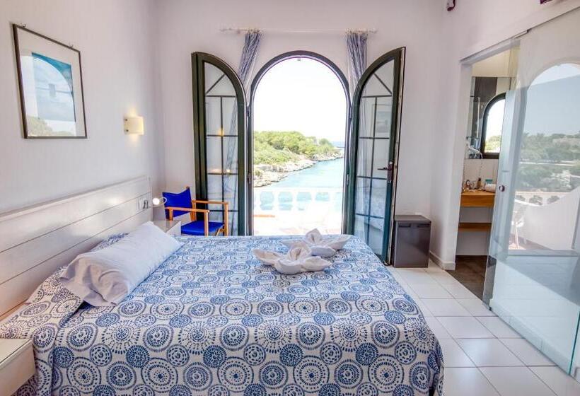 غرفة قياسية مطلّة علي البحر مزوَّدة بشُرفة, Bahia