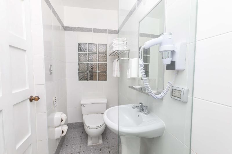 스탠다드 트리플 룸, Casa Andina Standard Cusco Catedral